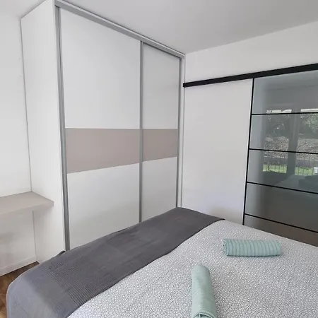 Aquamarine - Free 2 Electric Scooters Apartment *