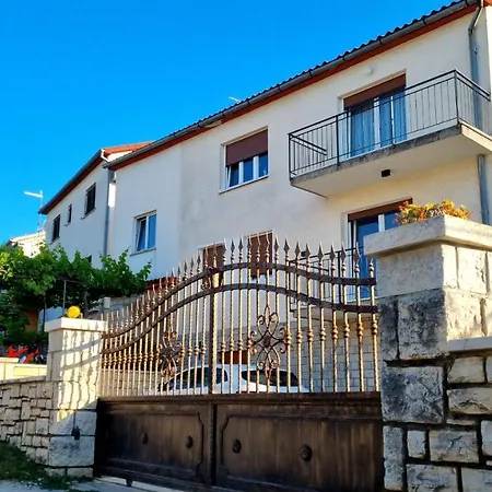 Apartment Aquamarine - Free 2 Electric Scooters Rovinj