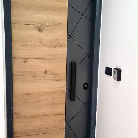 Apartment Aquamarine - Free 2 Electric Scooters